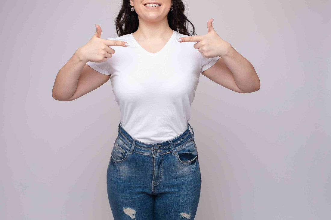 What Color Bra to Wear Under A White Shirt? Guide for Invisible Bra Colors