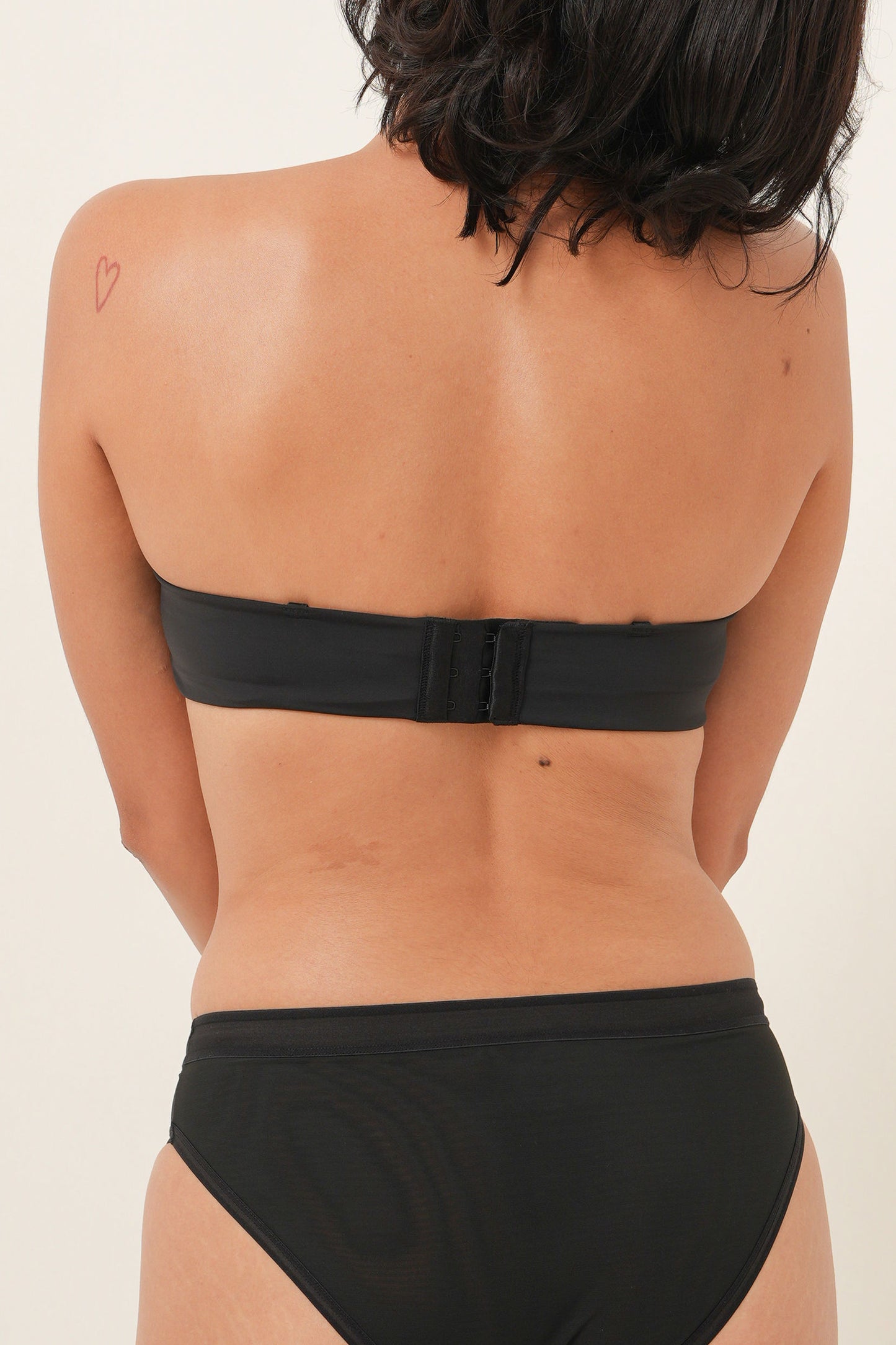 Bra Tanpa Tali Lima Cara - Kaviar