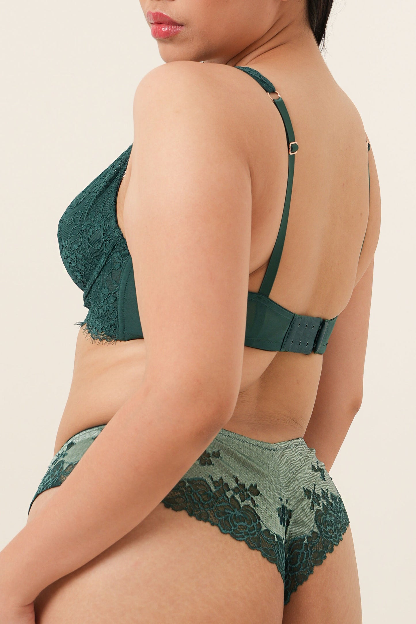 Bra Tanpa Kawat Bergaris Panjang Seksi dengan Renda Bulu Mata - June Bug