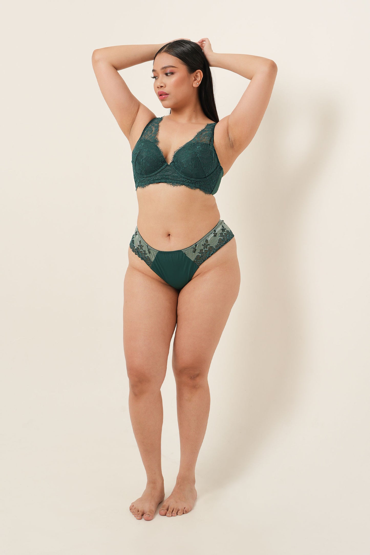 Bra Tanpa Kawat Bergaris Panjang Seksi dengan Renda Bulu Mata - June Bug