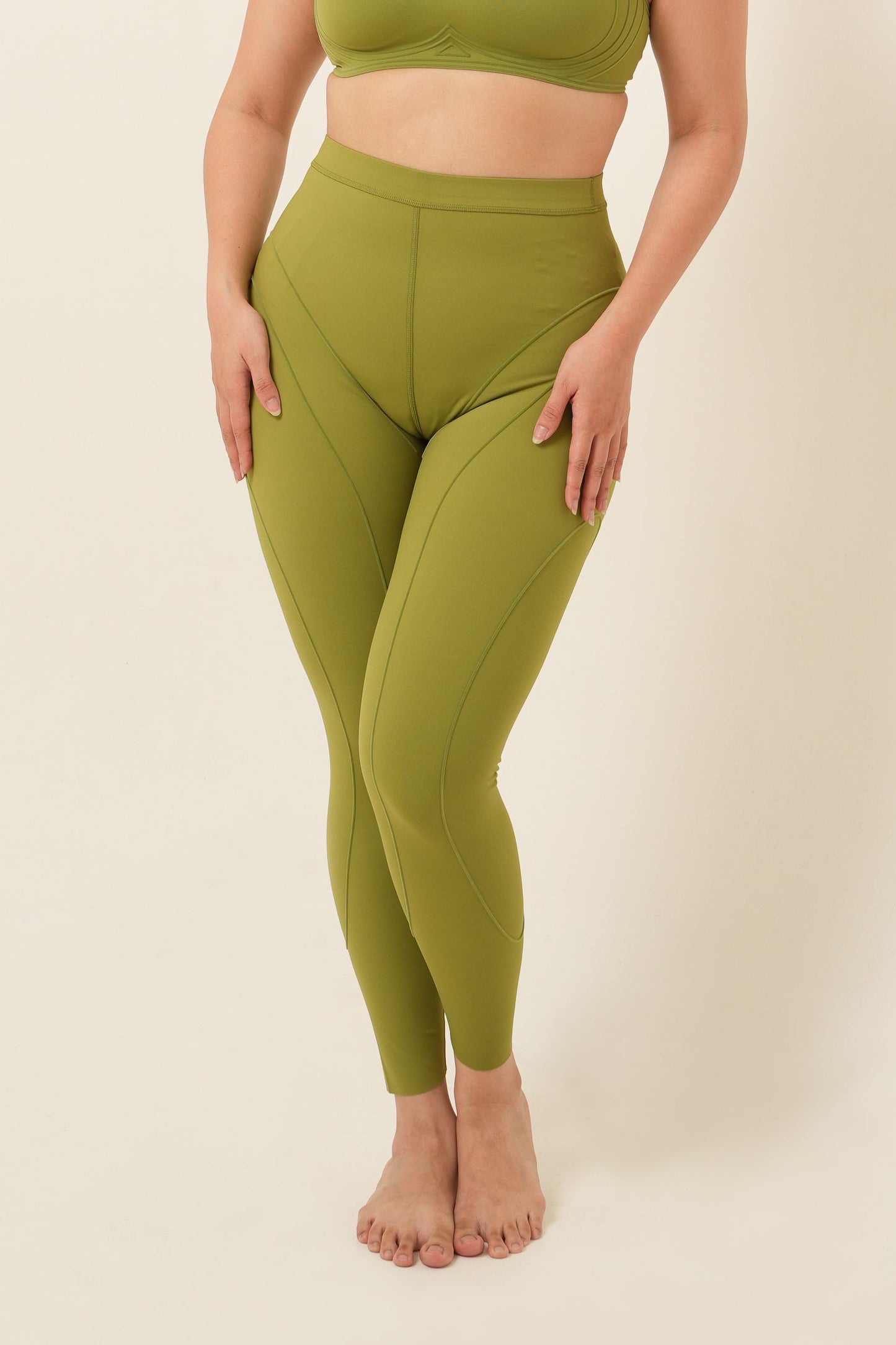 Sculpting Line Leggings - Lime