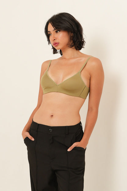 Bra Tanpa Bantalan Naked Feel - Herbal Kering