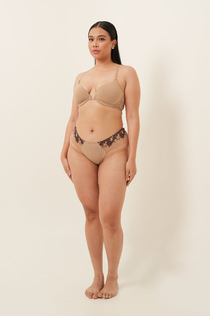 Bra Racerback Esensial untuk Sehari-hari - Natural